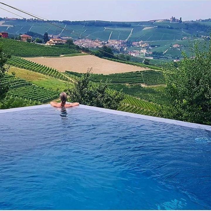 Cascina Roella Vendégház Monforte dʼAlba Kültér fotó