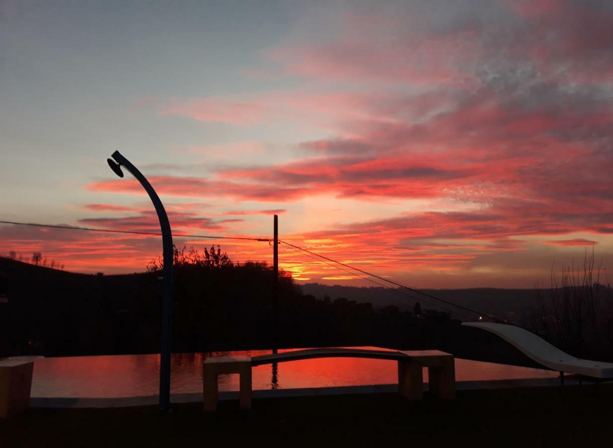 Cascina Roella Vendégház Monforte dʼAlba Kültér fotó
